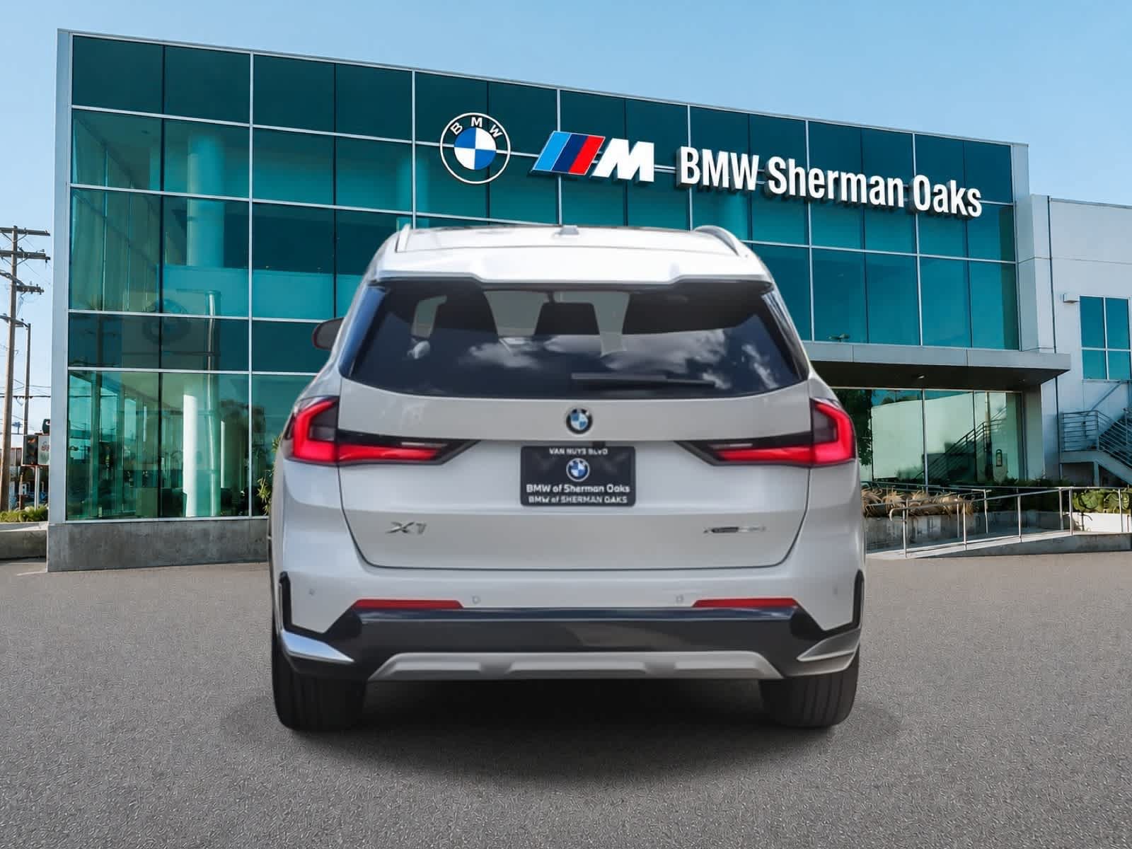 Used 2026 BMW X1 xDrive28i AWD/4WD image 10