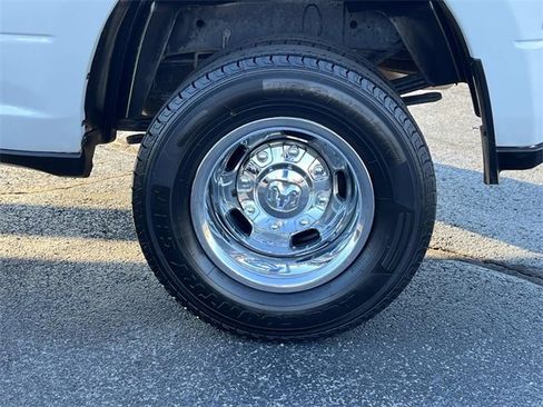 Used 2024 RAM 3500 Big Horn image 13