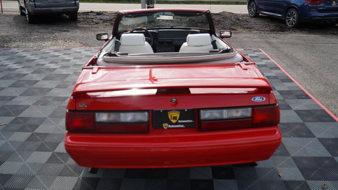 Used 1992 Ford Mustang LX RWD image 9
