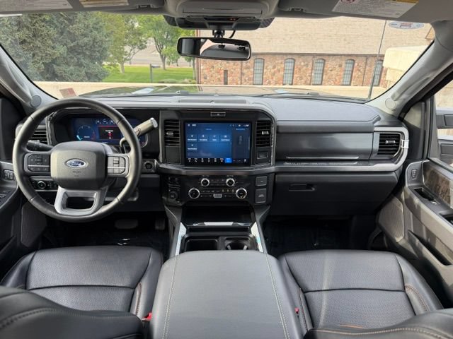 Used 2025 Ford F250 Lariat AWD/4WD image 15