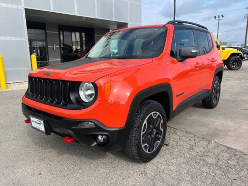 Used 2016 Jeep Renegade Trailhawk w/ Premium Trailhawk Package image 1