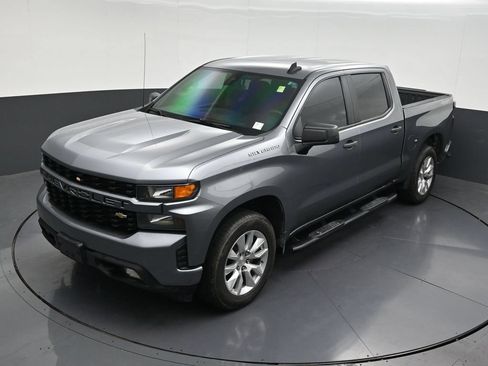 Used 2022 Chevrolet Silverado 1500 Custom w/ Safety Confidence Package AWD/4WD image 15
