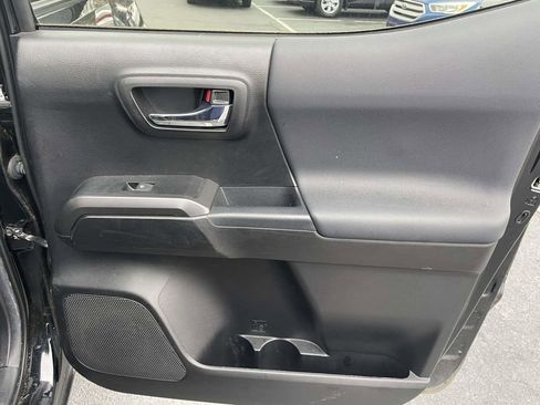 Used 2022 Toyota Tacoma TRD Sport image 42
