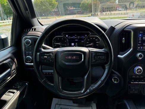 Used 2022 GMC Sierra 2500 AT4 w/ AT4 Premium Plus Package AWD/4WD image 29