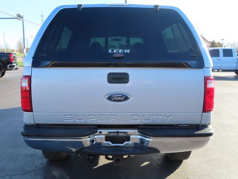 Used 2001 Ford F250 XLT image 5
