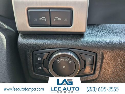 Used 2015 Ford F150 Platinum w/ Equipment Group 701A Luxury RWD image 23
