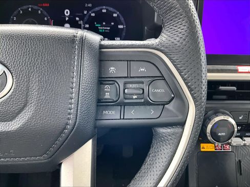 Used 2024 Toyota Tacoma Limited w/ Limited Package (LT) image 24