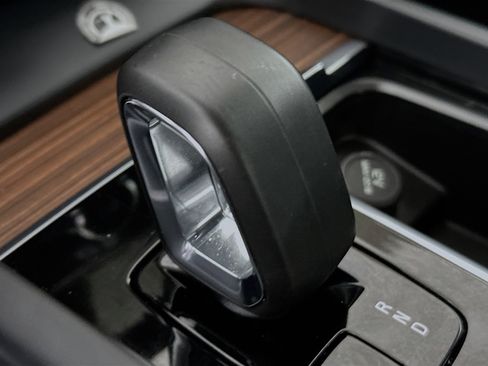 Used 2024 Volvo S60 B5 Plus image 20