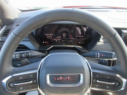 New 2026 GMC Acadia Elevation FWD image 18