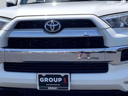 Used 2016 Toyota 4Runner Limited AWD/4WD image 30