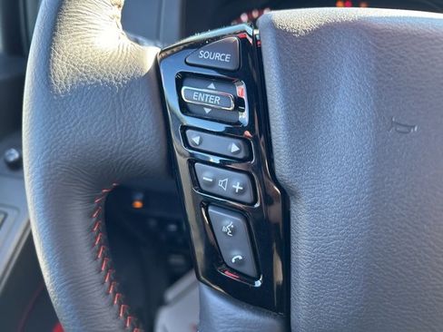 Used 2025 Nissan Frontier PRO-4X w/ Black Accent Package image 20