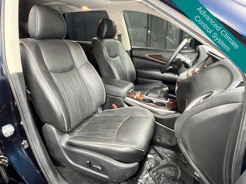 Used 2020 INFINITI QX60 Luxe w/ Sensory Package FWD image 8