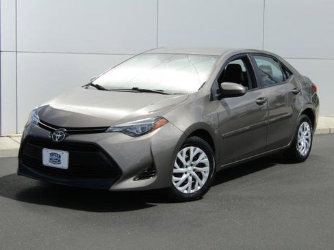 Used 2018 Toyota Corolla LE w/ Body Protection Package FWD image 26