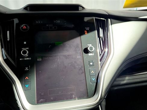 Used 2023 Subaru Outback Limited image 32