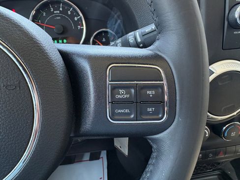 Certified 2017 Jeep Wrangler Unlimited Sahara w/ Connectivity Group image 19