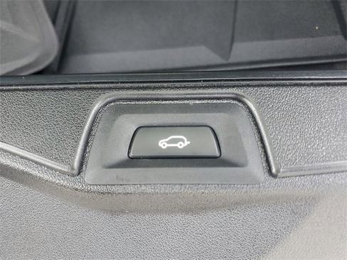 Used 2022 BMW X5 xDrive40i w/ Premium Package image 13