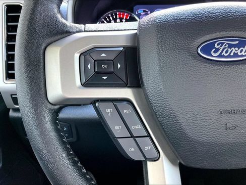 Used 2020 Ford F250 Lariat w/ Lariat Ultimate Package AWD/4WD image 9