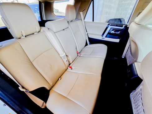 Used 2022 Toyota 4Runner Limited image 31