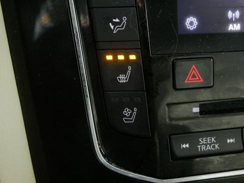 Used 2021 INFINITI QX80 Sensory w/ All-Season Package image 28