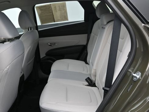 Certified 2025 Hyundai Tucson SEL image 12