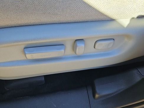 Used 2021 Honda Pilot EX image 18