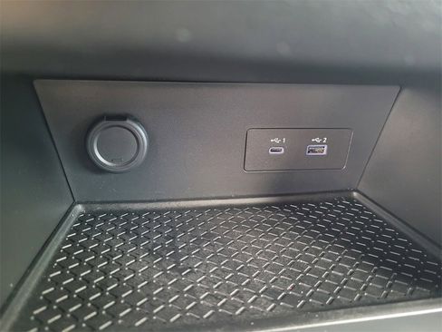 Used 2025 Nissan Pathfinder S image 22