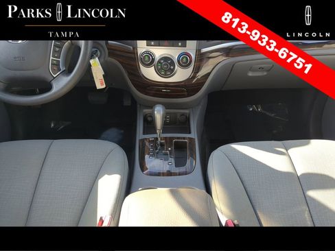 Used 2012 Hyundai Santa Fe GLS image 12