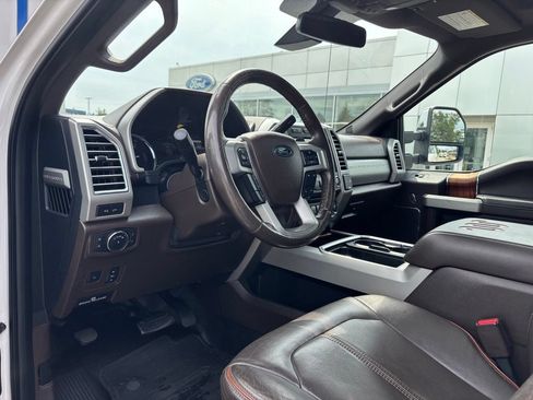 Used 2017 Ford F250 King Ranch w/ King Ranch Ultimate Package AWD/4WD image 20