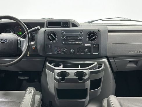 Used 2014 Ford E-150 and Econoline 150 w/ Power Group image 11