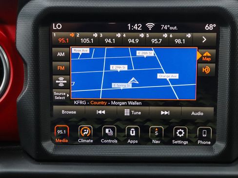 Used 2020 Jeep Gladiator Rubicon image 16