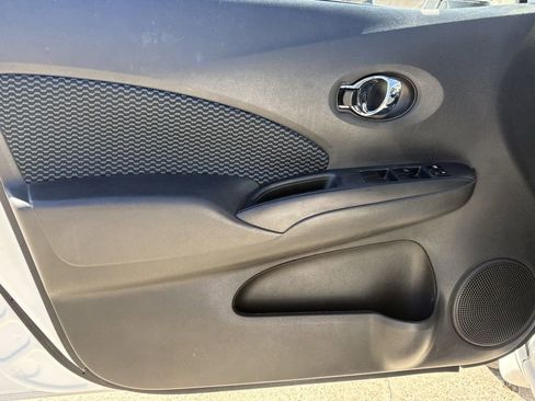 Used 2018 Nissan Versa Note SV image 10