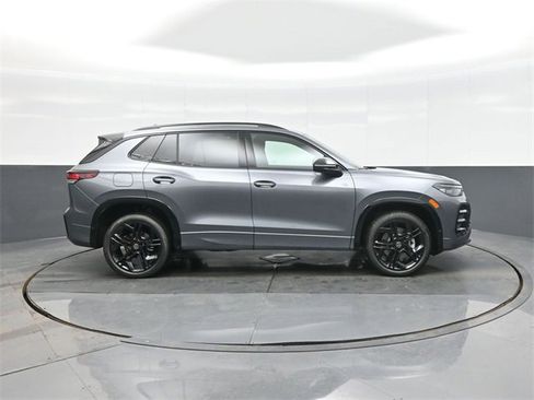 New 2026 Volkswagen Tiguan SE R-Line image 8