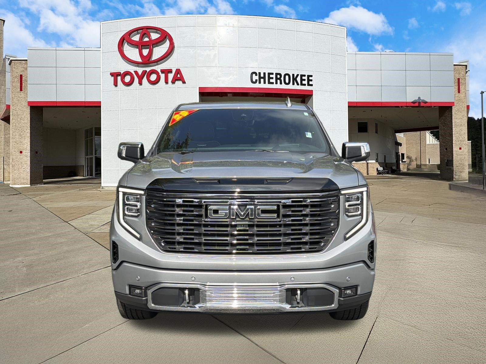 Used 2025 GMC Sierra 1500 Denali Ultimate AWD/4WD image 2