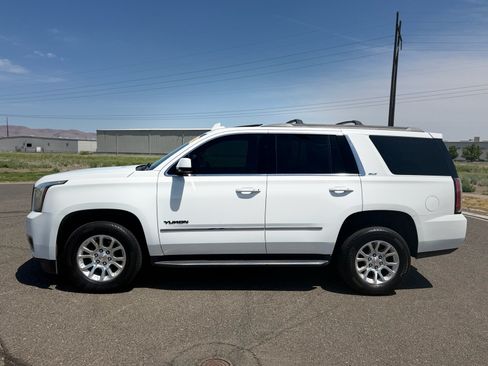 Used 2016 GMC Yukon SLT w/ Open Road Package AWD/4WD image 5