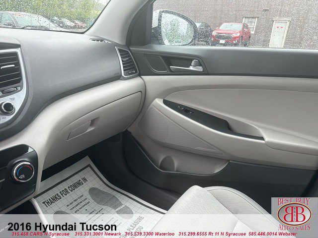 Used 2016 Hyundai Tucson SE w/ Option Group 02 FWD image 10