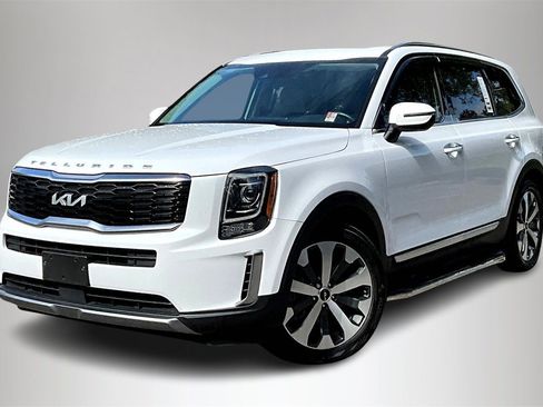 Used 2022 Kia Telluride S image 1