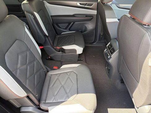 New 2026 Volkswagen Atlas Peak Edition AWD/4WD image 29