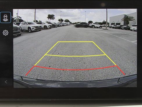 Used 2025 Hyundai Tucson SE FWD image 26