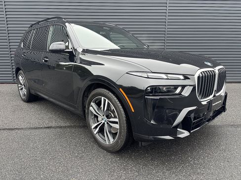 Used 2026 BMW X7 xDrive40i w/ M Sport Package AWD/4WD image 28