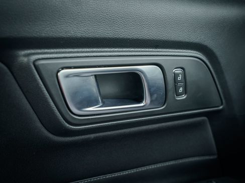 Used 2021 Ford Mustang GT RWD image 42