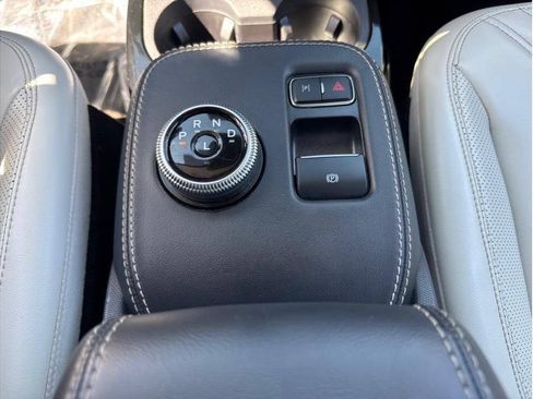 Used 2022 Ford Mustang Mach-E Premium RWD image 18