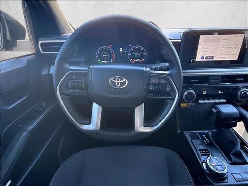Used 2025 Toyota 4Runner TRD Off-Road AWD/4WD image 7