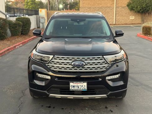 Used 2022 Ford Explorer Limited AWD/4WD image 9