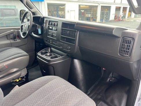 Used 2024 Chevrolet Express 2500 w/ Driver Convenience Package image 19