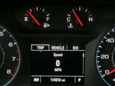 Used 2020 Chevrolet Malibu LT FWD image 19