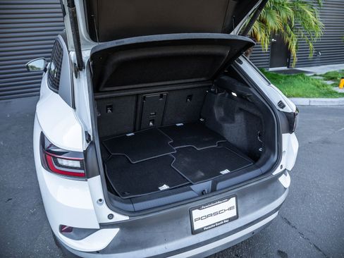 Used 2021 Volkswagen ID.4 Pro S w/ Gradient Package image 21