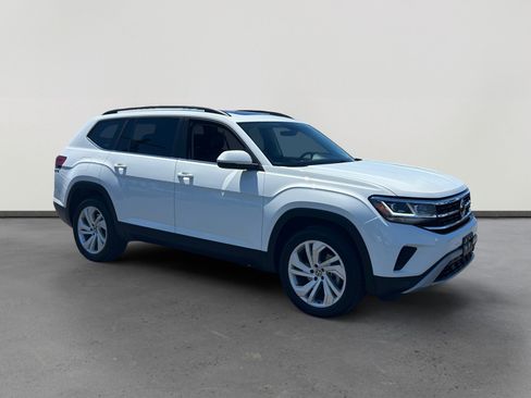 Used 2023 Volkswagen Atlas SE w/ Panoramic Sunroof Package FWD image 7