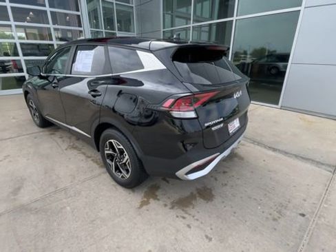Used 2025 Kia Sportage LX FWD image 8
