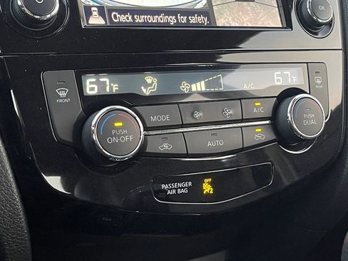 Used 2022 Nissan Rogue Sport SL w/ Premium Package image 28