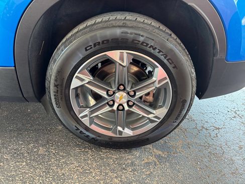 Used 2025 Chevrolet Blazer LT FWD image 31